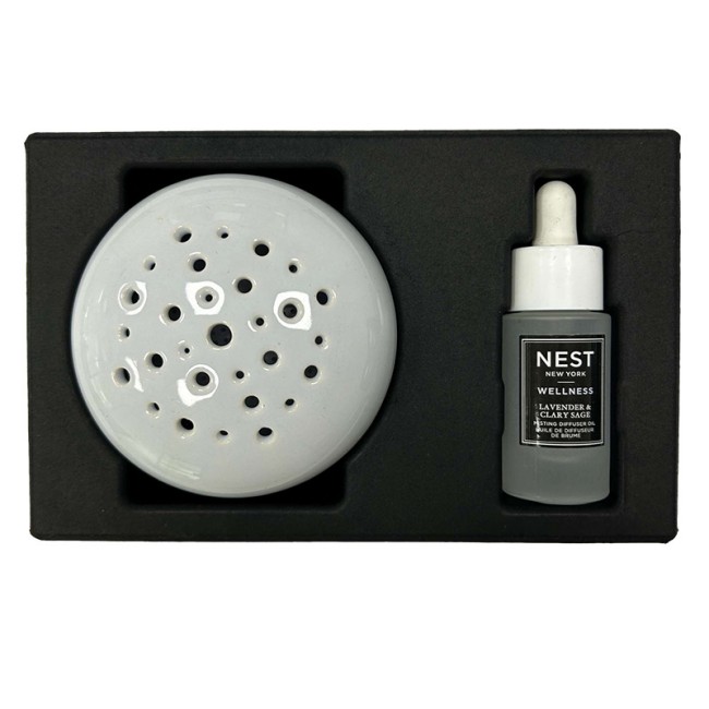 black molded pulp trays